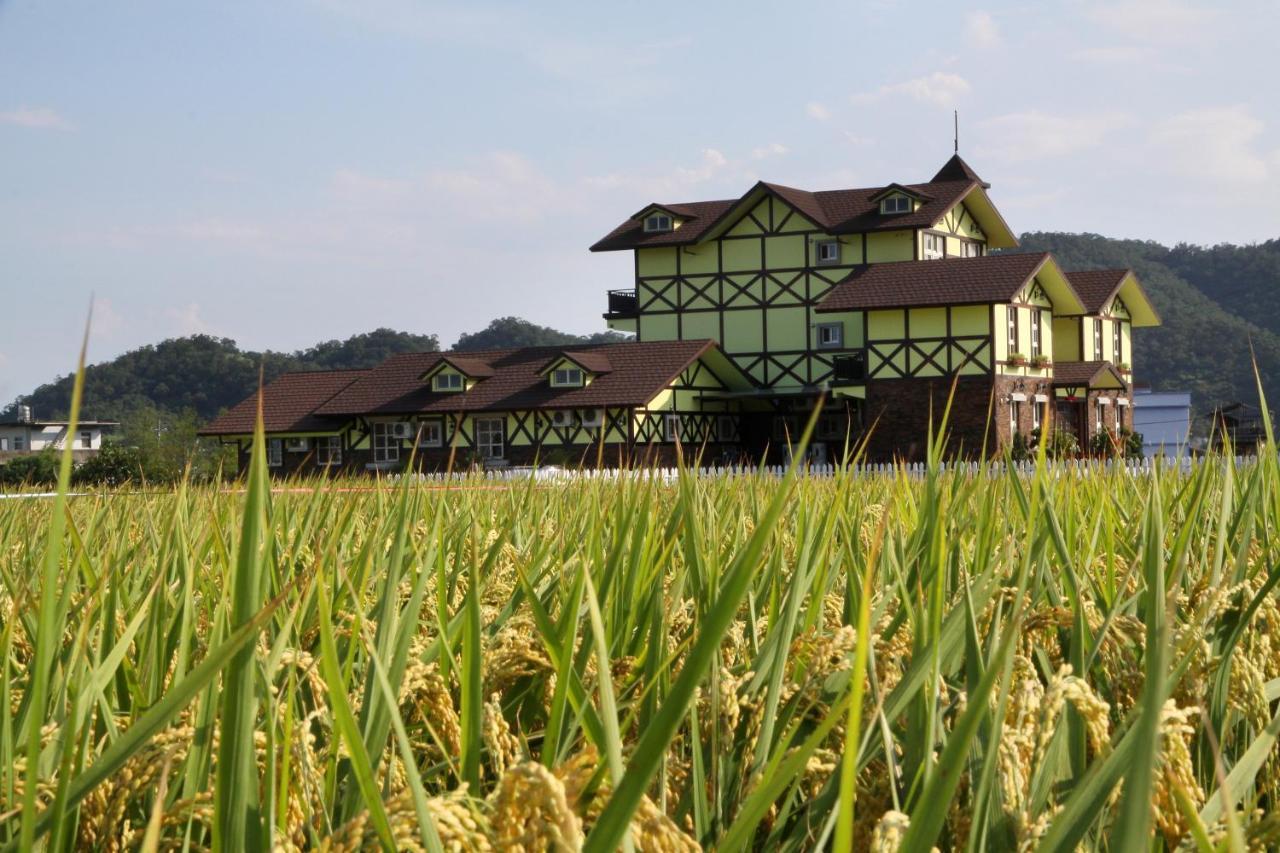Luxembourg Hills Homestay Jiaoxi Exterior photo