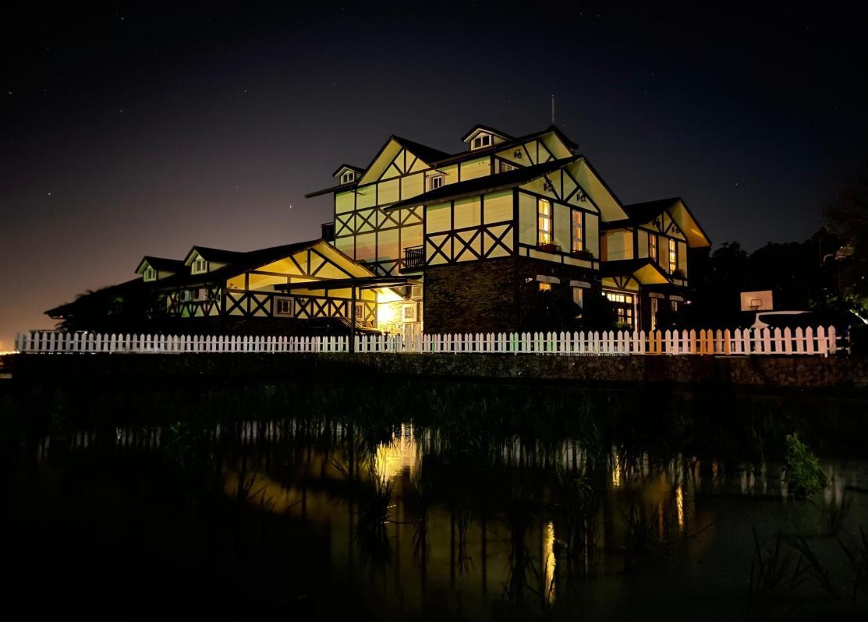 Luxembourg Hills Homestay Jiaoxi Exterior photo